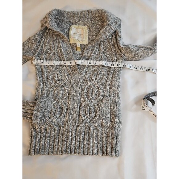 American Eagle Gray Cable Knit Sweater Deep V Pockets Women's S - Picture 3 of 5